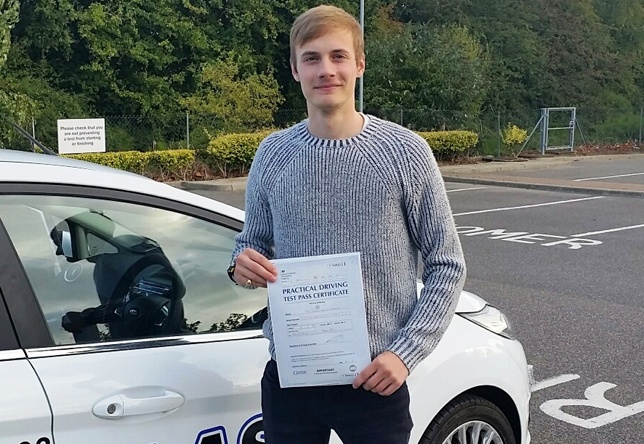 Driving Lesson Test Pass in Sittingbourne - Joshua Wakelen